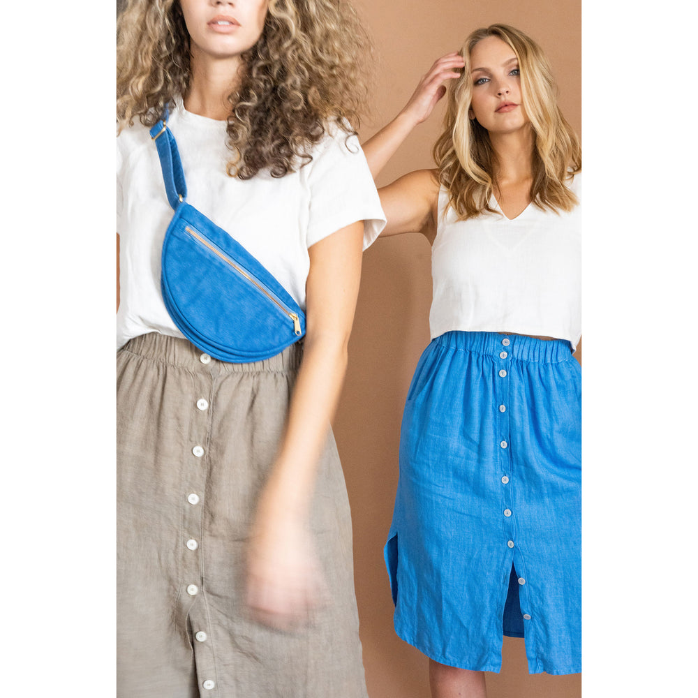 
                  
                    Canvas Sling Bag, small
                  
                